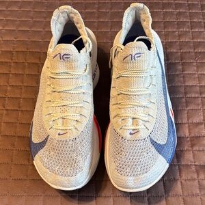 Nike Alphafly3 carbon plated running shoe.Women’s size 9. Color Blue.
